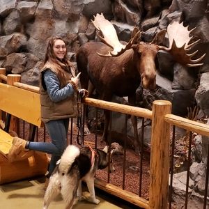 Meet your Posher, Ashley